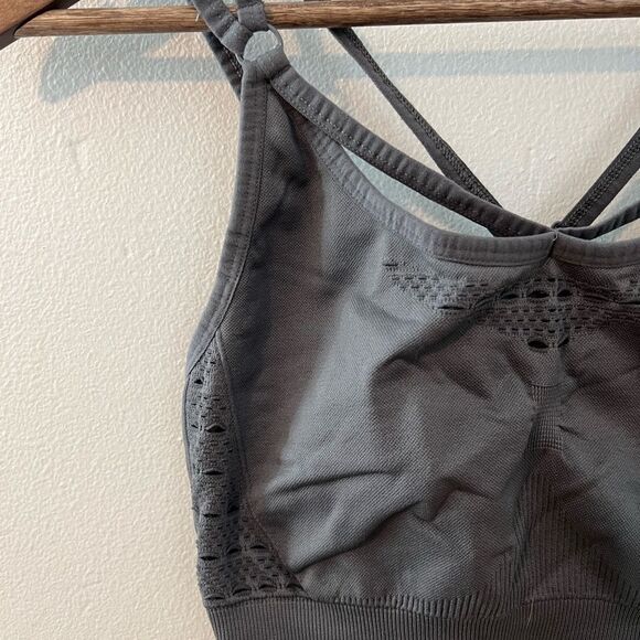 Gymshark Gray Energy Seamless Sports Bra - Picture 2 of 6